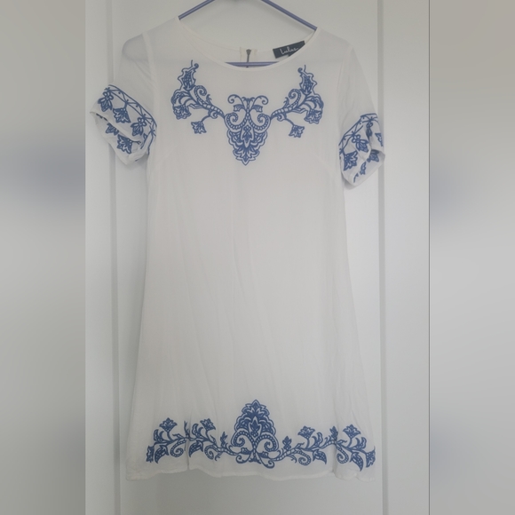 LuLus | Tale to Tell Blue and Ivory Embroidered Shift Dress, Small - Picture 2 of 4
